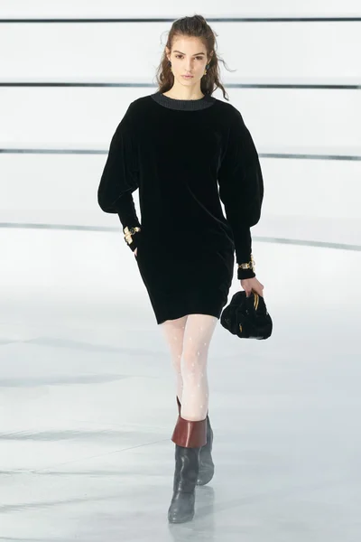 Look 61